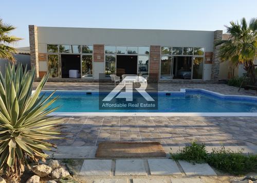 Fully furnished private villa by the sea!