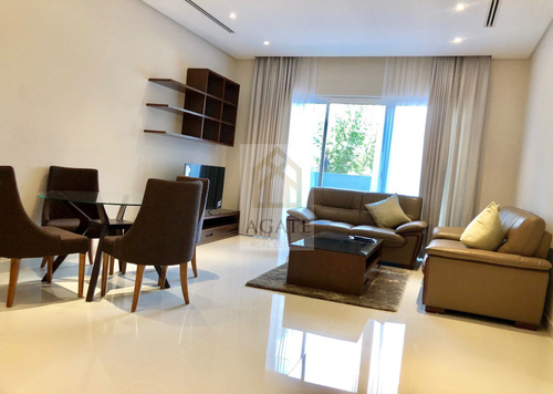Striking 3 Bedroom Brand new Apartment !