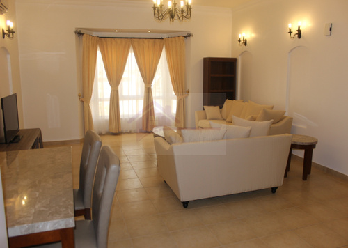 Modern three BR | Saar close Sant crest