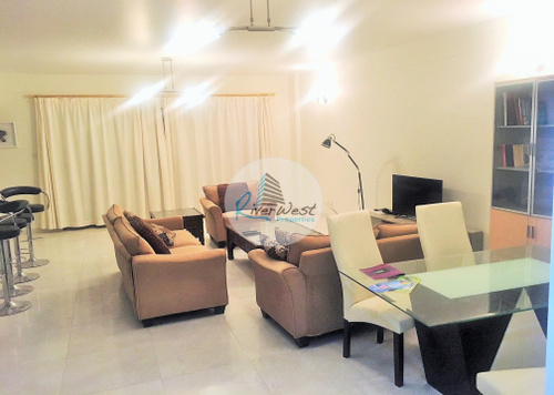 Apartment with an access to private beach