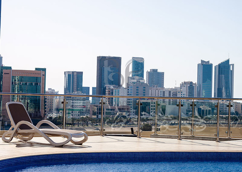 Live in a Sky Villa, Live in Luxury,