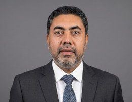 العميل  Karim