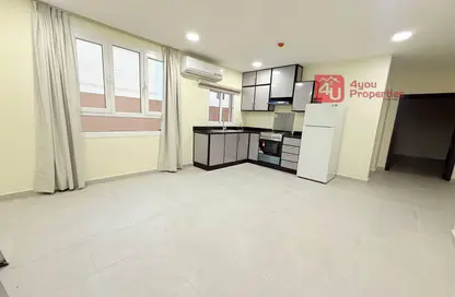 Apartment - 2 Bedrooms - 3 Bathrooms for rent in Zinj - Manama - Capital Governorate