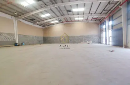 Warehouse - Studio - 2 Bathrooms for rent in Hidd - Muharraq Governorate