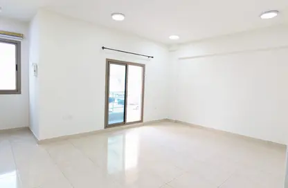 Apartment - 3 Bedrooms - 4 Bathrooms for rent in Hidd - Muharraq Governorate
