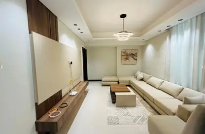 شقة - 4 غرف نوم - 4 حمامات للايجار في السيف - محافظة العاصمة