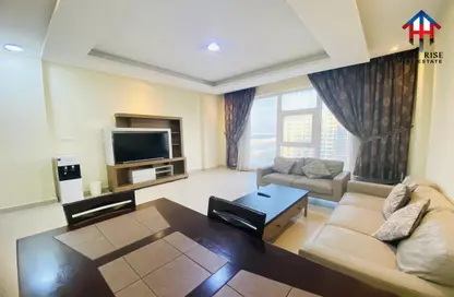 Apartment - 2 Bedrooms - 3 Bathrooms for rent in Al Juffair - Capital Governorate