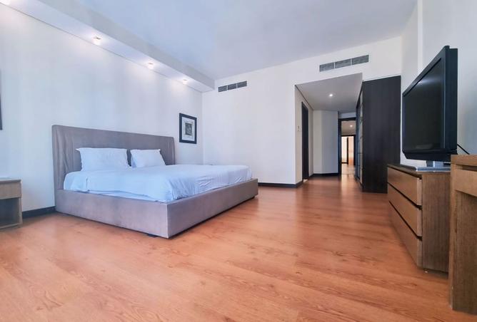 978354 - Property Image 2