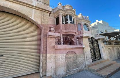Villa - 5 Bedrooms - 5 Bathrooms for sale in Arad - Muharraq Governorate