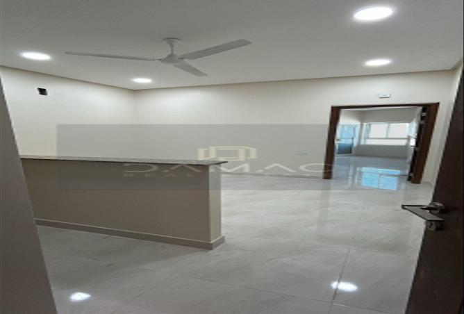 964946 - Property Image 2
