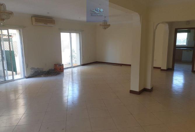 973740 - Property Image 2