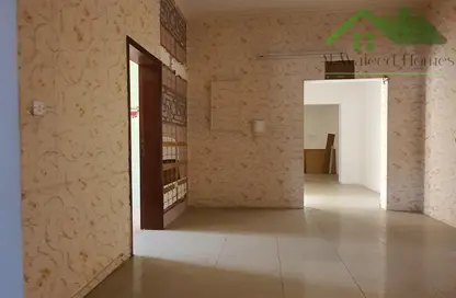 Apartment - 3 Bedrooms - 2 Bathrooms for rent in Hidd - Muharraq Governorate