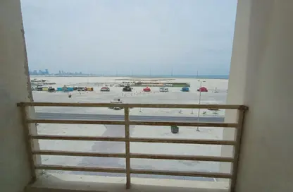 Apartment - 2 Bedrooms - 2 Bathrooms for rent in Busaiteen - Muharraq Governorate