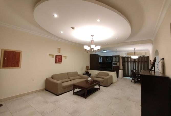 957581 - Property Image 2