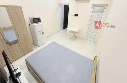 Apartment - Studio - 1 Bathroom for rent in Segaya - Manama - Capital Governorate
