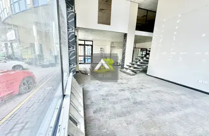 Shop - Studio - 2 Bathrooms for rent in Seef - Capital Governorate