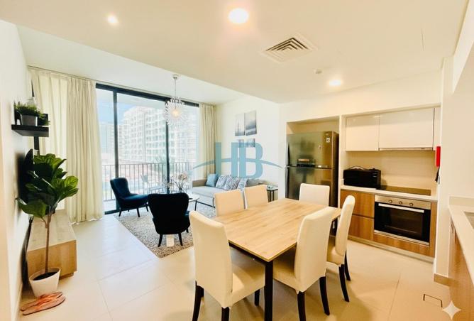 989227 - Property Main Image