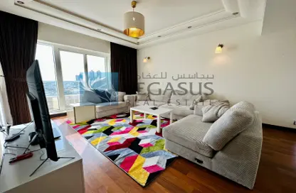 Living Room image for: Apartment - 2 Bedrooms - 2 Bathrooms for sale in Abraj Al Lulu - Manama - Capital Governorate, Image 1