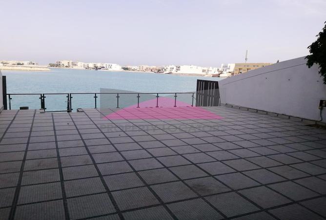 943389 - Property Image 2