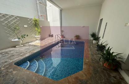 Villa - 4 Bedrooms - 5 Bathrooms for rent in Saar - Northern Governorate