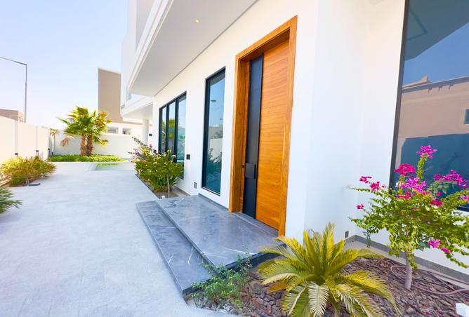 979708 - Property Image 3