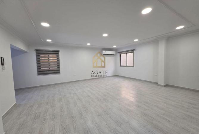 981093 - Property Image 2