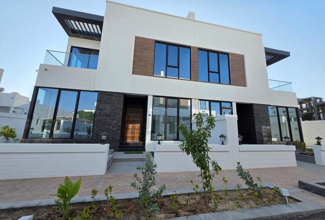957415 - Property Main Image