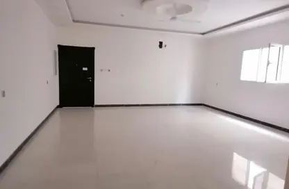Apartment - 4 Bedrooms - 4 Bathrooms for rent in Hidd - Muharraq Governorate
