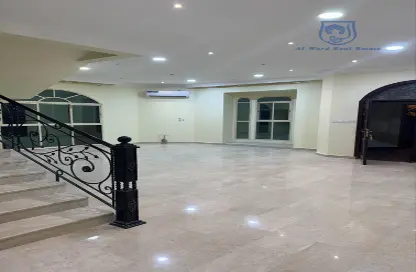 Villa - 4 Bedrooms - 4 Bathrooms for rent in Busaiteen - Muharraq Governorate