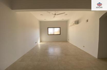 Apartment - 2 Bedrooms - 2 Bathrooms for rent in Zinj - Manama - Capital Governorate