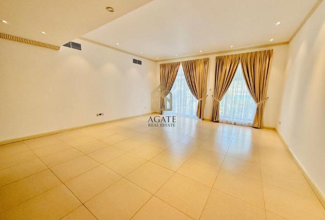 962263 - Property Image 2