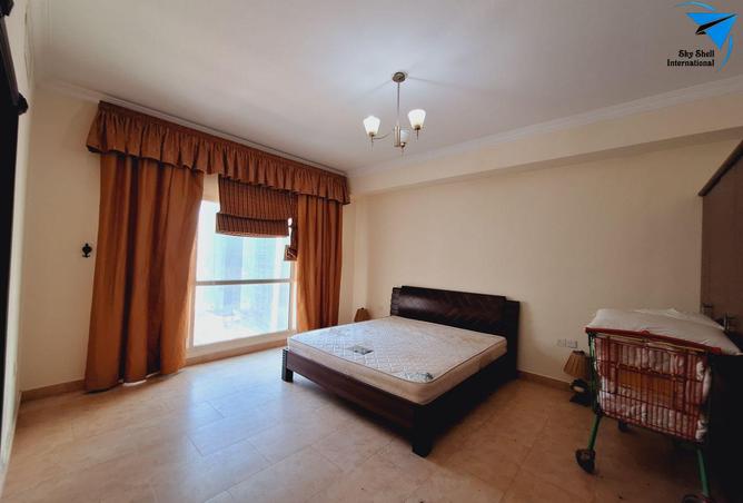 960393 - Property Image 2