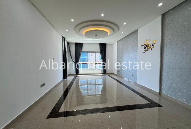 953240 - Property Image 2