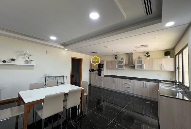 937117 - Property Image 2