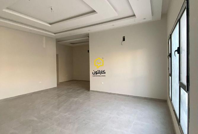 982871 - Property Image 3