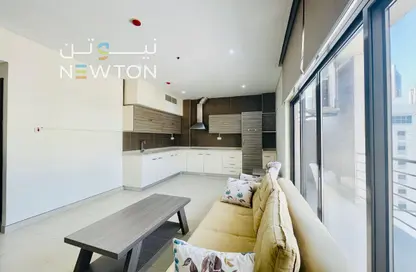 Apartment - 1 Bedroom - 2 Bathrooms for rent in Sanabis - Manama - Capital Governorate