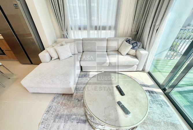 976445 - Property Image 2