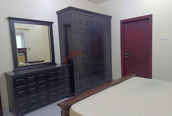 944120 - Property Image 3