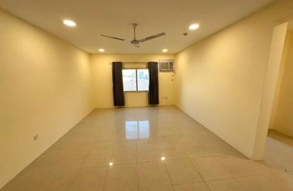 Apartment - 2 Bedrooms - 2 Bathrooms for rent in Al Juffair - Capital Governorate