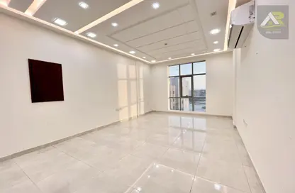 Office Space - Studio - 1 Bathroom for rent in Seef - Capital Governorate