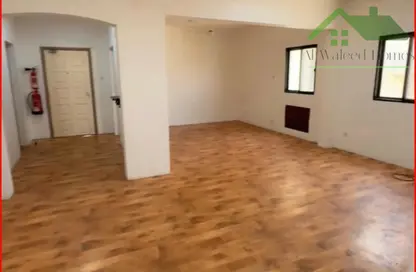 Apartment - 2 Bedrooms - 2 Bathrooms for rent in Isa Town - Central Governorate