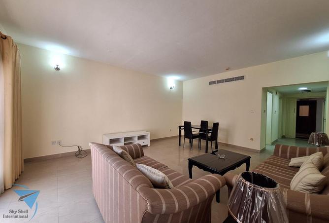 960806 - Property Image 2