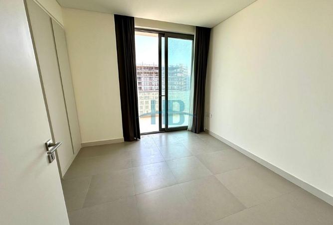 973167 - Property Image 2