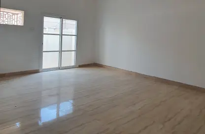 Apartment - 3 Bedrooms - 2 Bathrooms for rent in Galali - Muharraq Governorate