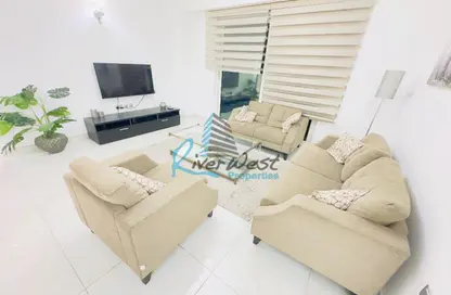 Apartment - 2 Bedrooms - 2 Bathrooms for rent in Al Juffair - Capital Governorate