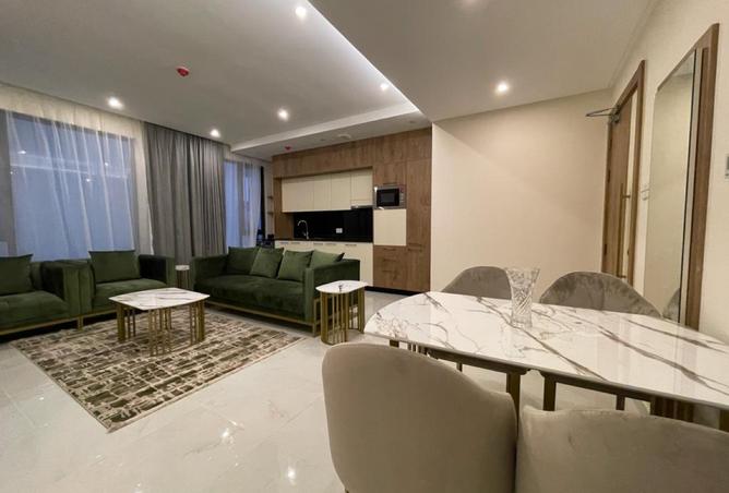 975345 - Property Image 2