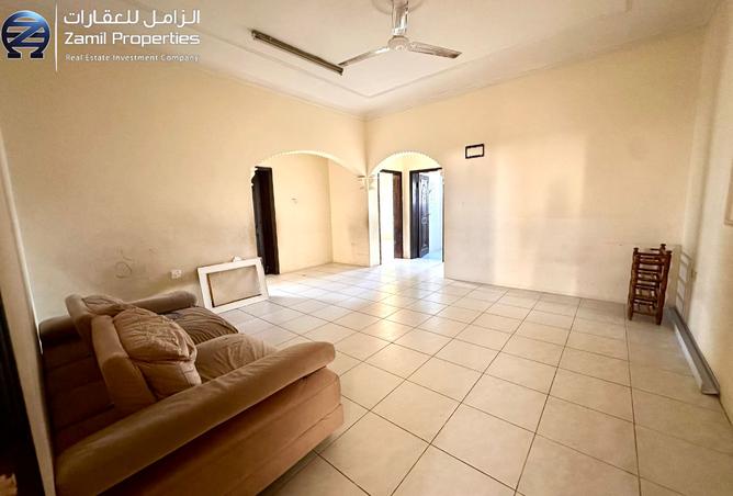 929908 - Property Image 3