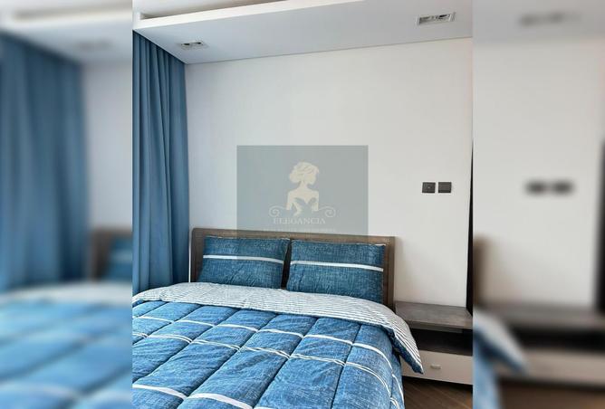 988010 - Property Image 2