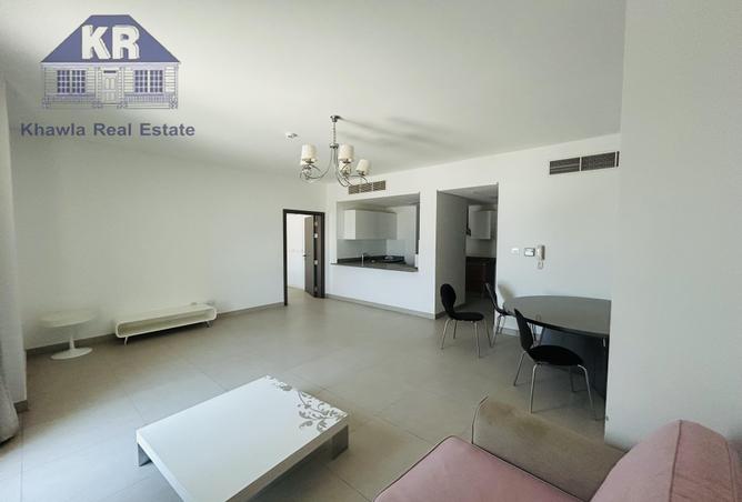 954247 - Property Image 2