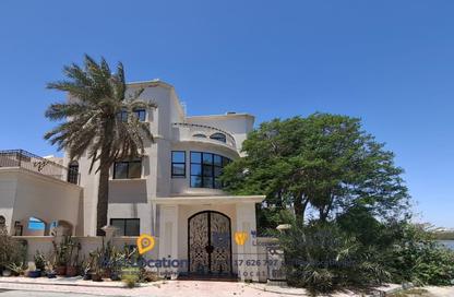 Villa - 6 Bedrooms - 7 Bathrooms for sale in Tubli - Central Governorate